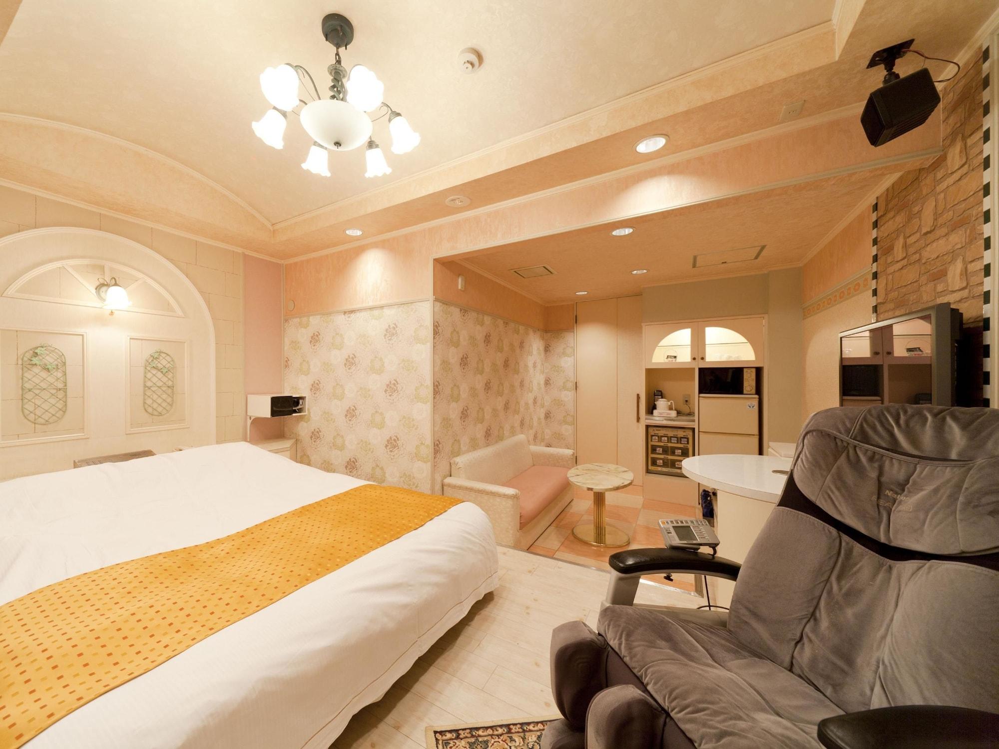 Hotel Fine Garden Matsuzaka II (Adults Only) Matsusaka Exterior photo